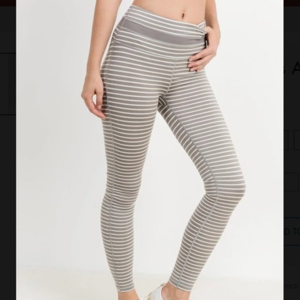 NWT Strip Supportive Leggings  M